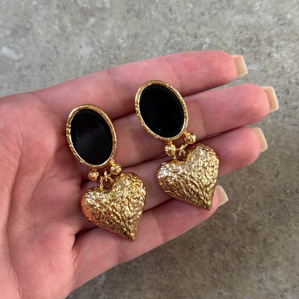 💖4/$20NEW Gold and Black Heart Earrings
